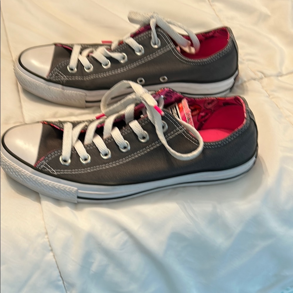 Converse Women’s Gray and Pink Sneakers - Picture 5 of 8
